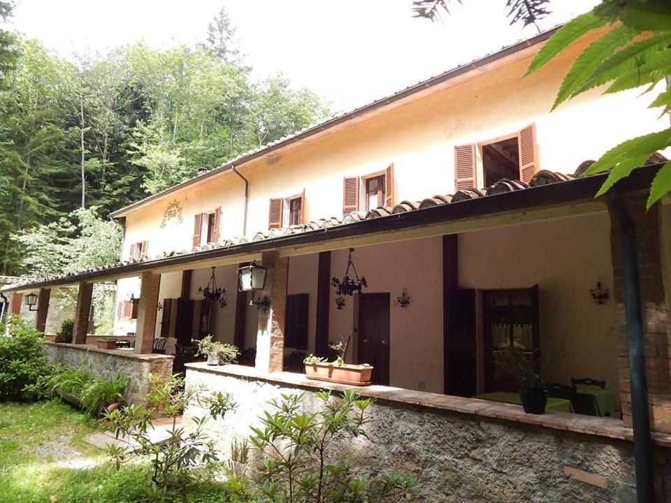 Agriturismo Fonte Magria 아바디아산살바토레 외부 사진